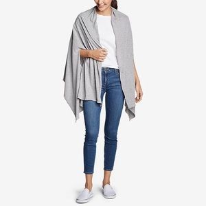 Eddie Bauer multi-functional wrap/scarf in the style “Daisy travel wrap”